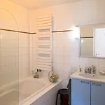Loft 80m2 au 9ème étage avec ascenseur - Parking Gratuit - Vues panoramiques sur tout Paris