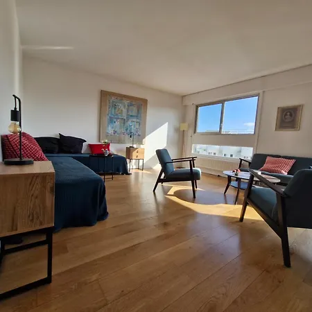 Loft 80m2 Au 9ème étage Avec Ascenseur - Parking Gratuit - Vues Panoramiques Sur *