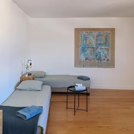Loft 80m2 Au 9ème étage Avec Ascenseur - Parking Gratuit - Vues Panoramiques Sur *